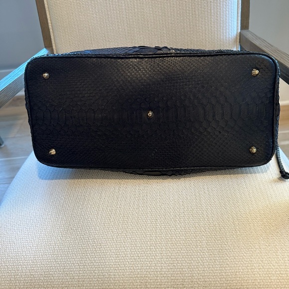 Eileen Kramer Genuine Python Black Shoulder Bag Hobo Purse With Gold Hardware - Picture 10 of 12